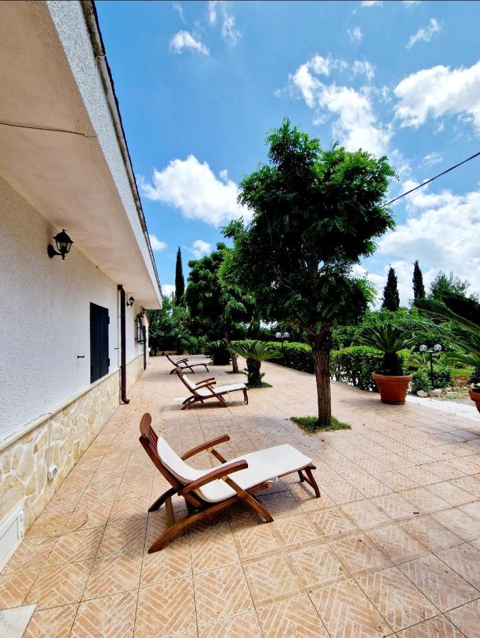 Villa Elisa Trulliandmore - Pool And Tennis Court Martina Franca Buitenkant foto
